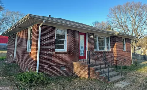 252 E 5th Ave, Winder, GA 30680
