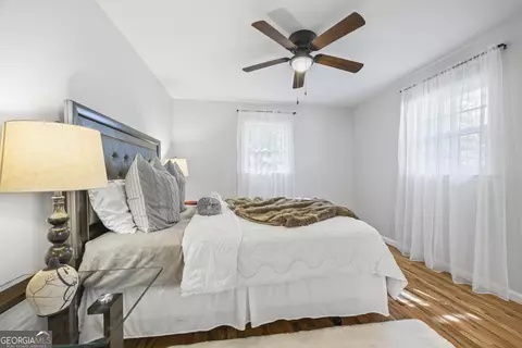 Bedroom - 2101 Prather Bridge Rd, Toccoa, GA 30577 photo 2 of 7