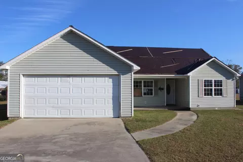 1061 Otto Cir, Douglas, GA 31535