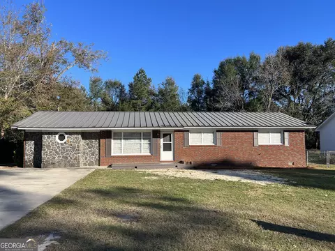 605 S Leroy St, Metter, GA 30439