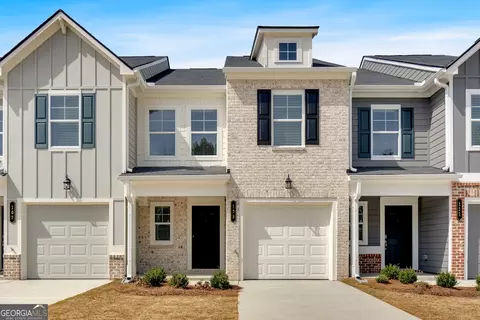109 Village Green Dr, Adairsville, GA 30103