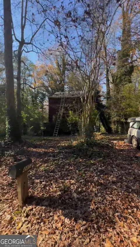 4413 Bradley Dr, Snellville, GA 30039