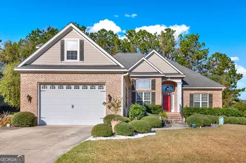 200 Dove Drake Dr, Richmond Hill, GA 31324