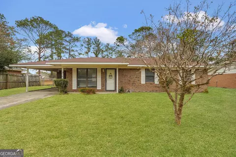 154 Sequoia Cir, Hinesville, GA 31313