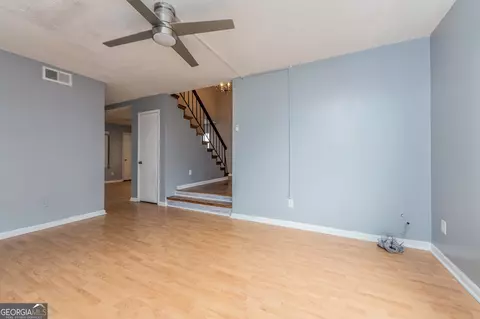 Living - 201 Featherstone Dr, Warner Robins, GA 31088 photo 3 of 4