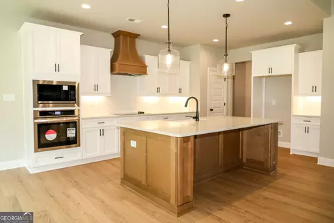Kitchen - 185 Maple Ln #88, Williamson, GA 30292 photo 2 of 7