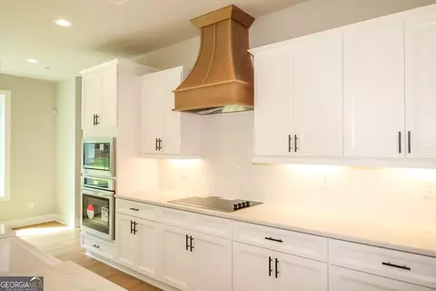 Kitchen - 185 Maple Ln #88, Williamson, GA 30292 photo 6 of 7