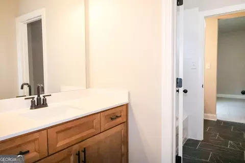 Bath - 185 Maple Ln #88, Williamson, GA 30292 photo 6 of 12