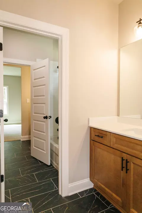 Bath - 185 Maple Ln #88, Williamson, GA 30292 photo 4 of 12