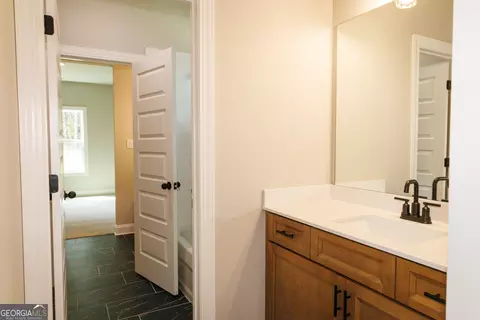Bath - 185 Maple Ln #88, Williamson, GA 30292 photo 3 of 12
