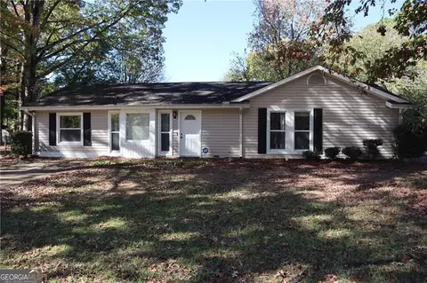 353 Hemlock Dr, Lawrenceville, GA 30046