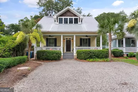 109 Circle Dr, St. Simons, GA 31522