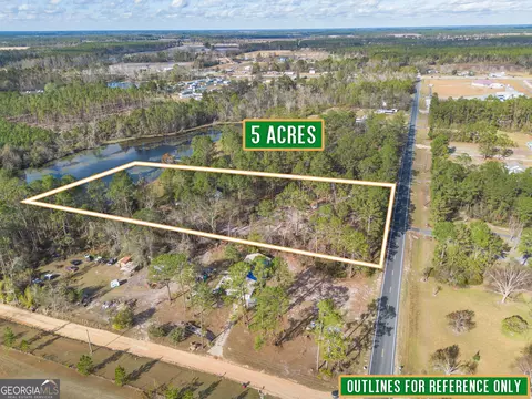 177 Johnson Lake Rd, Alma, GA 31510