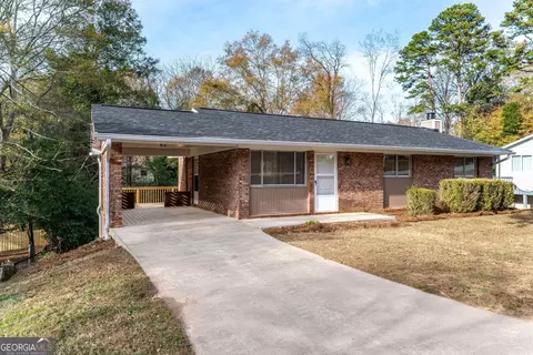 402 Laura Dr NW, Gainesville, GA 30501
