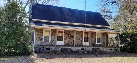 11953 Henderson Mountain Rd, Fairmount, GA 30139