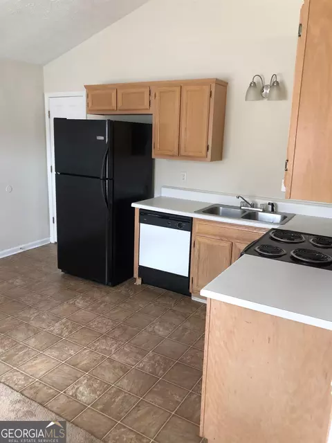 5879 Creekside Dr, Rex, GA 30273 photo 5