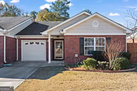 242 Tara Woods Dr, Riverdale, GA 30274