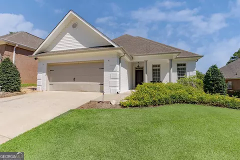 109 Bear Lake Dr, Warner Robins, GA 31088