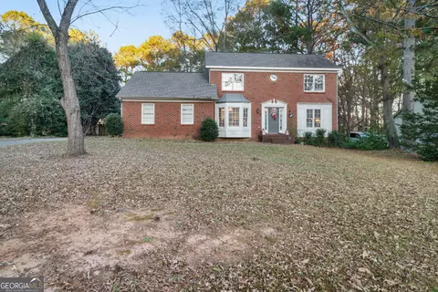 1020 Leslie Pl, Lithonia, GA 30058