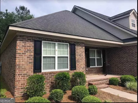 122 Lakeview Commons Dr, Statesboro, GA 30461
