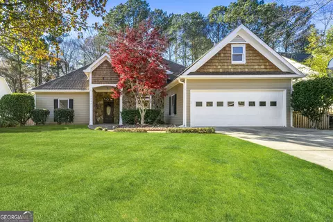 1062 Sunny Glenn Ct, Lawrenceville, GA 30043