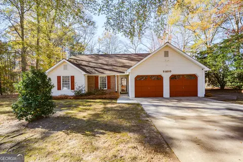2820 Quarters Ln, Powder Springs, GA 30127