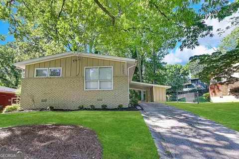 2302 Montrose Dr, East Point, GA 30344