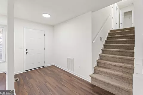 Entry Way - 6864 Fielder Rd, Rex, GA 30273 photo 2 of 3