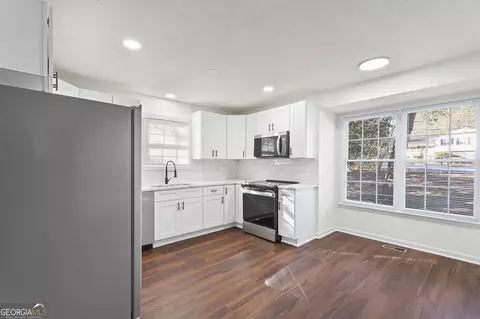 Kitchen - 6864 Fielder Rd, Rex, GA 30273 photo 2 of 3
