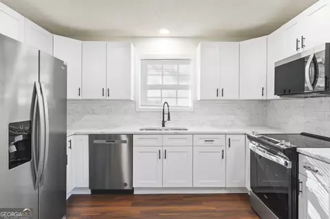 Kitchen - 6864 Fielder Rd, Rex, GA 30273 photo 3 of 3