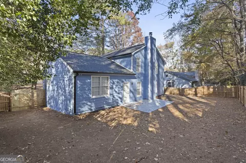 Exterior - 6864 Fielder Rd, Rex, GA 30273 photo 3 of 4