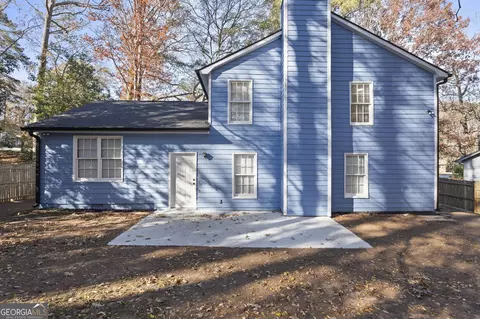 Exterior - 6864 Fielder Rd, Rex, GA 30273 photo 2 of 4