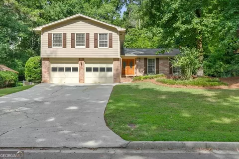 4716 Eidson Rd, Dunwoody, GA 30360