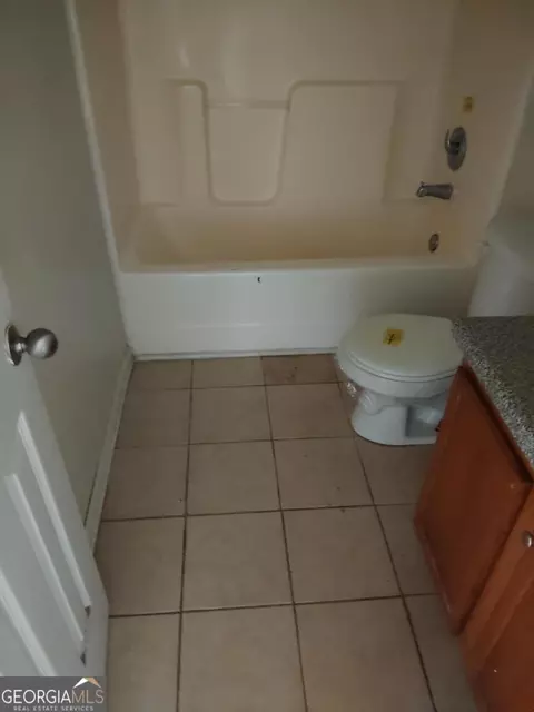 944 Old Mill Pt #B, Monroe, GA 30655 photo 10