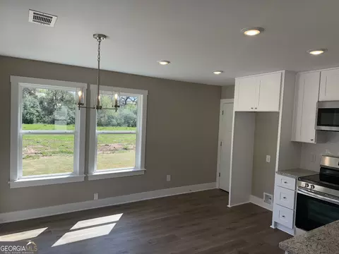 Dining - 4 Handley St, Lagrange, GA 30240 photo 1 of 1