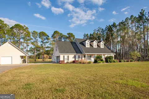 5659 Drusilla Ln, Waycross, GA 31503