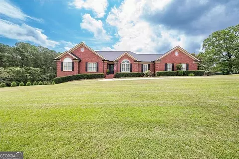 1600 Pinehurst Rd, Grayson, GA 30017