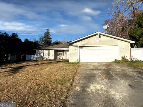 214 W Pelham St NW, Poulan, GA 31781