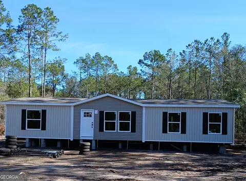 42 Pine St, Folkston, GA 31537