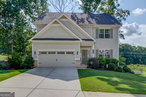 169 White Trillium Dr, Hoschton, GA 30548