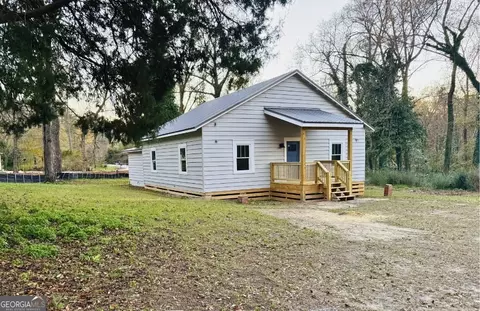 122 Pine Cir, Mcintyre, GA 31054
