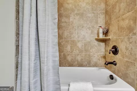 Bath - 115 Laurel Forest Dr, Tyrone, GA 30290 photo 2 of 11