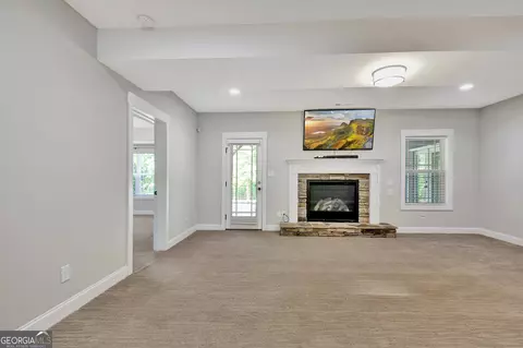 Living - 115 Laurel Forest Dr, Tyrone, GA 30290 photo 3 of 5