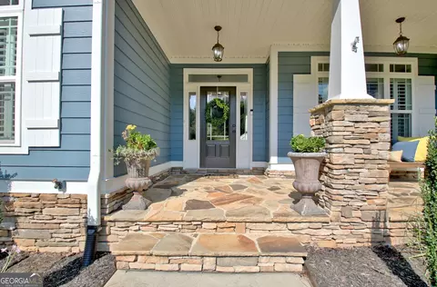 Exterior - 115 Laurel Forest Dr, Tyrone, GA 30290 photo 3 of 20