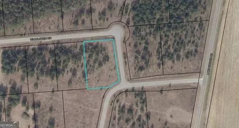 529 Wildflower Cir, Metter, GA 30439