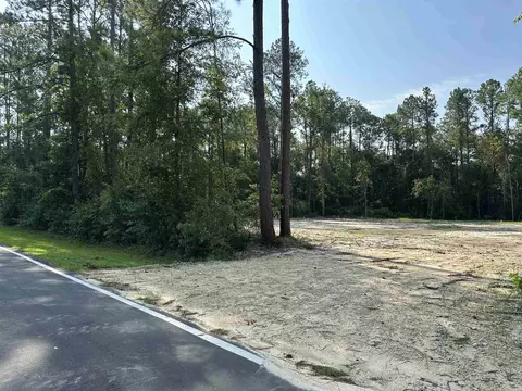 407 Landing Cir, Kingsland, GA 31548