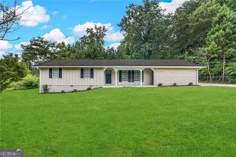 4395 Stonewall Tell Rd, College Park, GA 30349