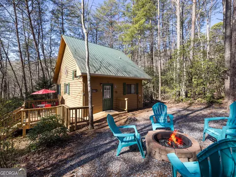 75 Blueberry Hill Dr, Sautee Nacoochee, GA 30571