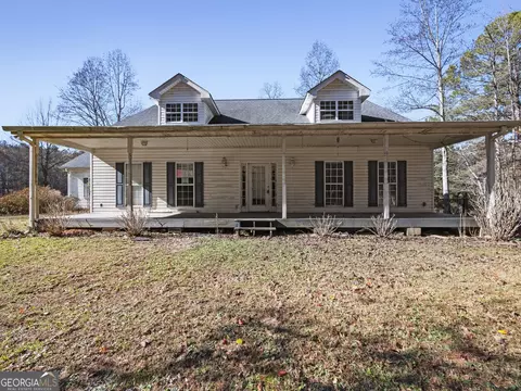 270 Blackberry Cv, Monroe, GA 30656