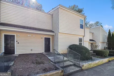 2090 Oak Park Ln, Decatur, GA 30032